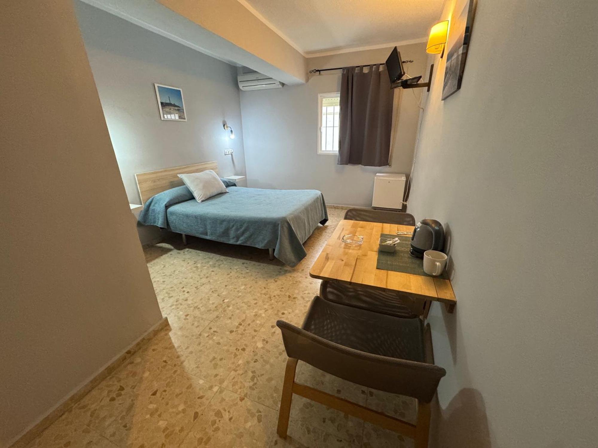 Hostal Miramar Los Canos De Meca Εξωτερικό φωτογραφία