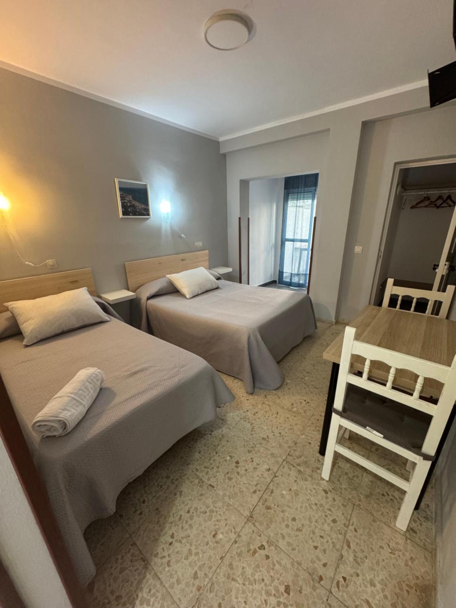 Hostal Miramar Los Canos De Meca Εξωτερικό φωτογραφία